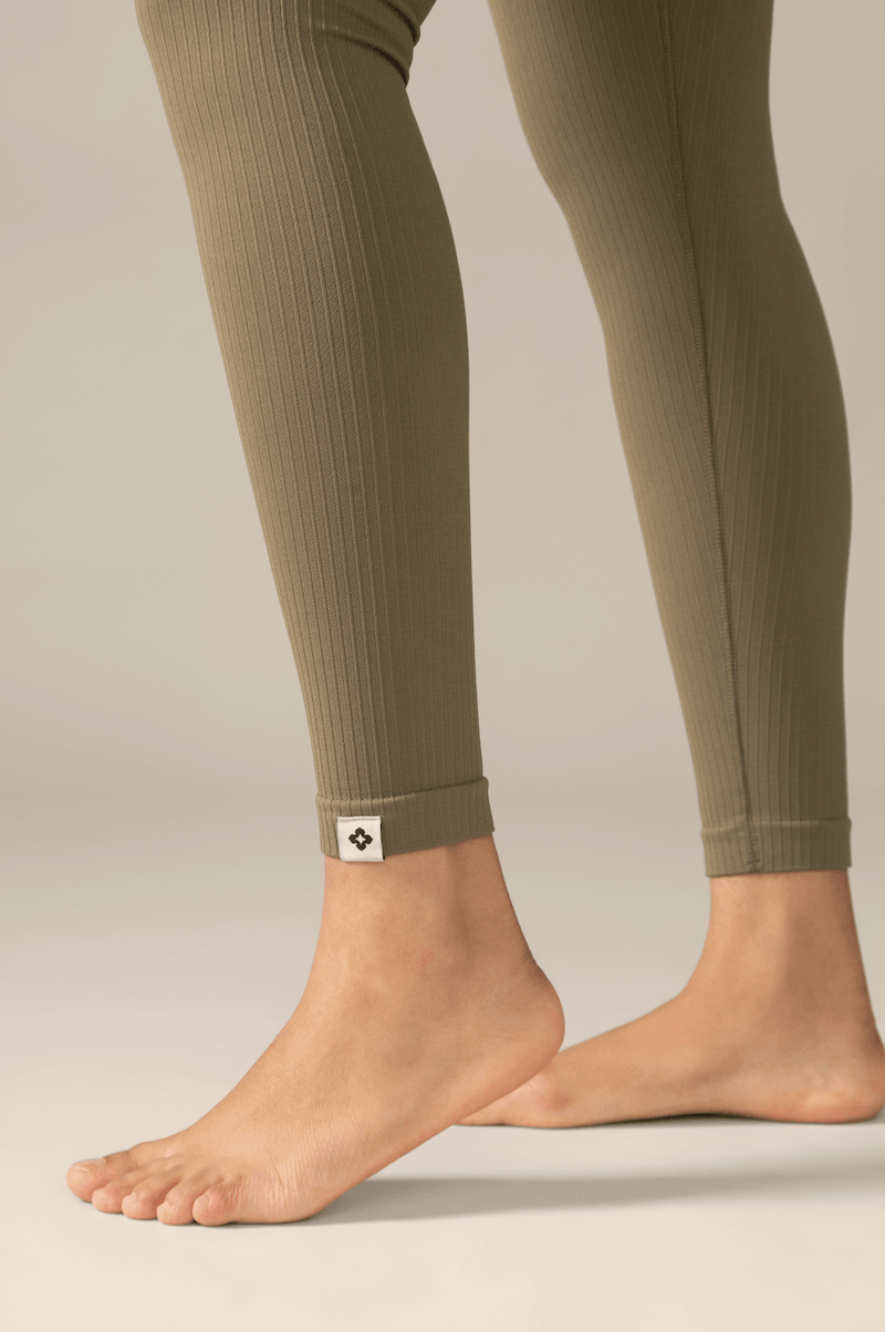 Rose Boreal - Legging - Contour Seamless Legging - Olive