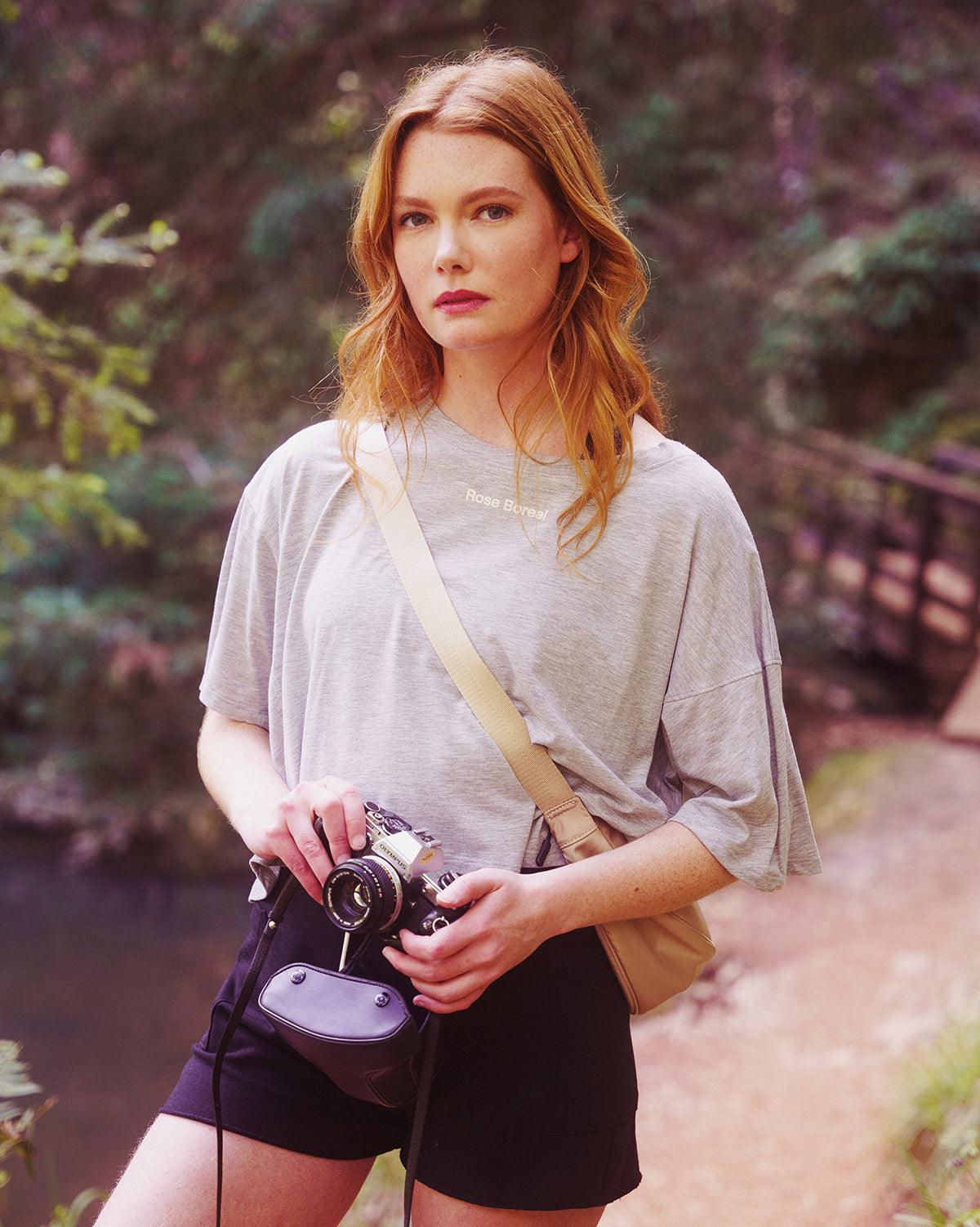 Rose Boreal - T-Shirt - Easy Flow T-Shirt - Moon