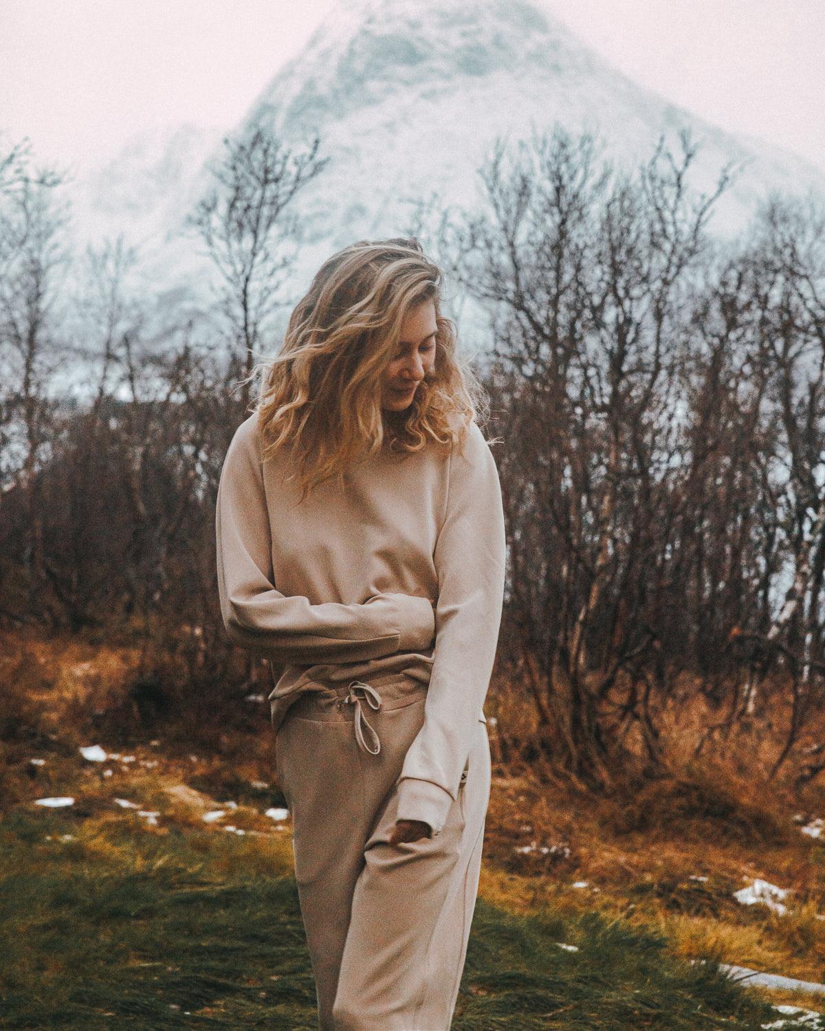 Rose Boreal - Sweatshirt - Horizon Hoodie - Almond
