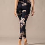 Rose Boreal - Legging - Reversible Ultralight High-Rise Legging - Gothic Bloom