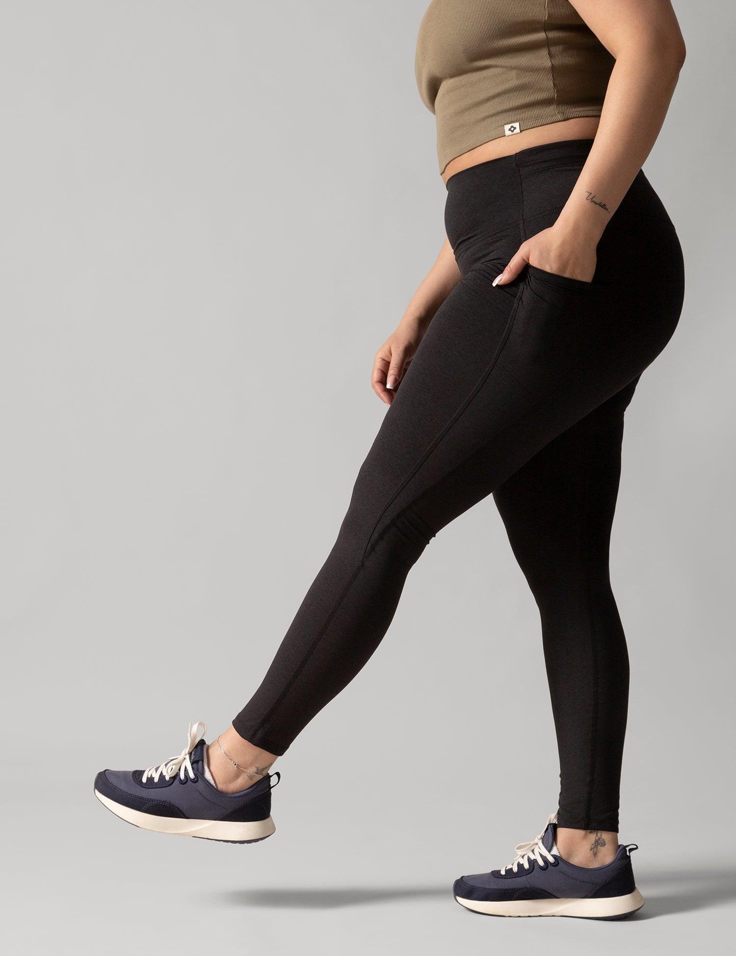 Rose Boreal - Legging - Buttery Soft BFF High-Rise Legging with Pockets - Total Eclipse