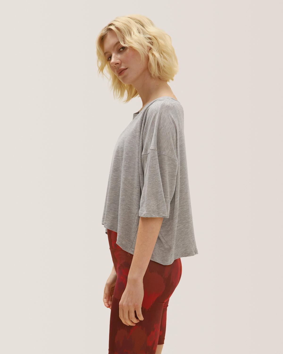 Rose Boreal - T-Shirt - Easy Flow T-Shirt - Moon