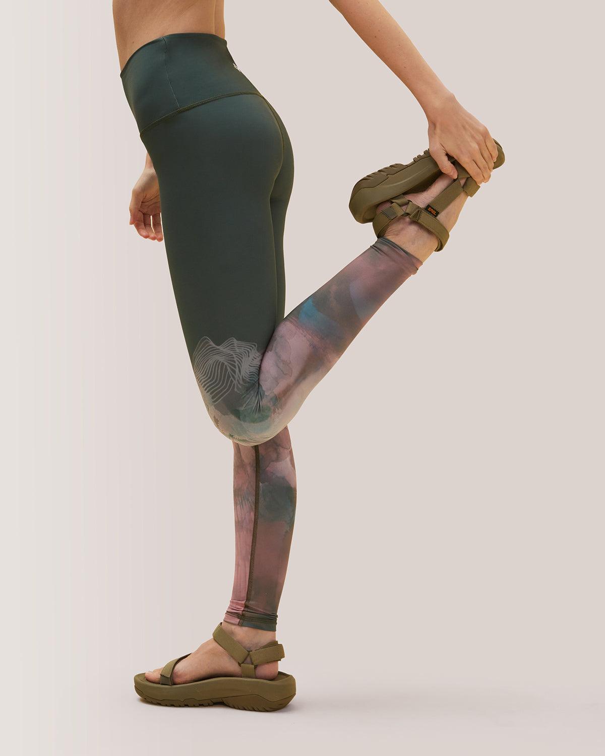 Rose Boreal - Legging - Reversible Ultralight High-Rise Legging - Aurora Borealis
