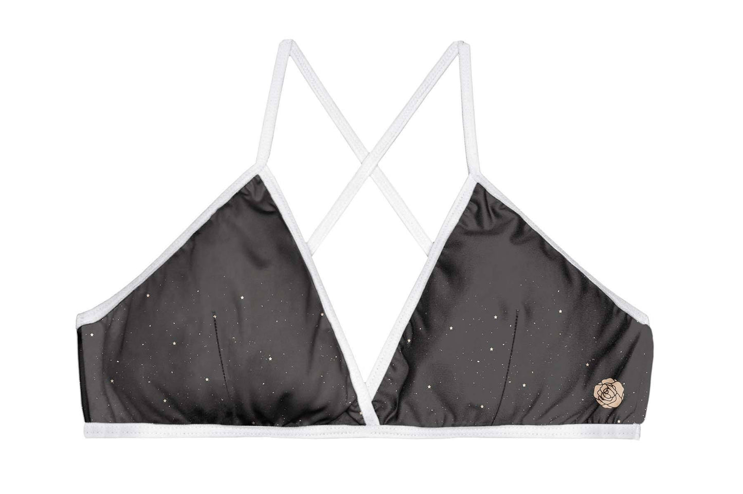 Femme qui porte la bralette recyclée de Rose Boreal./ Women wearing the Upcycling Bralette from Rose Boreal. -Magic Crystal Slate